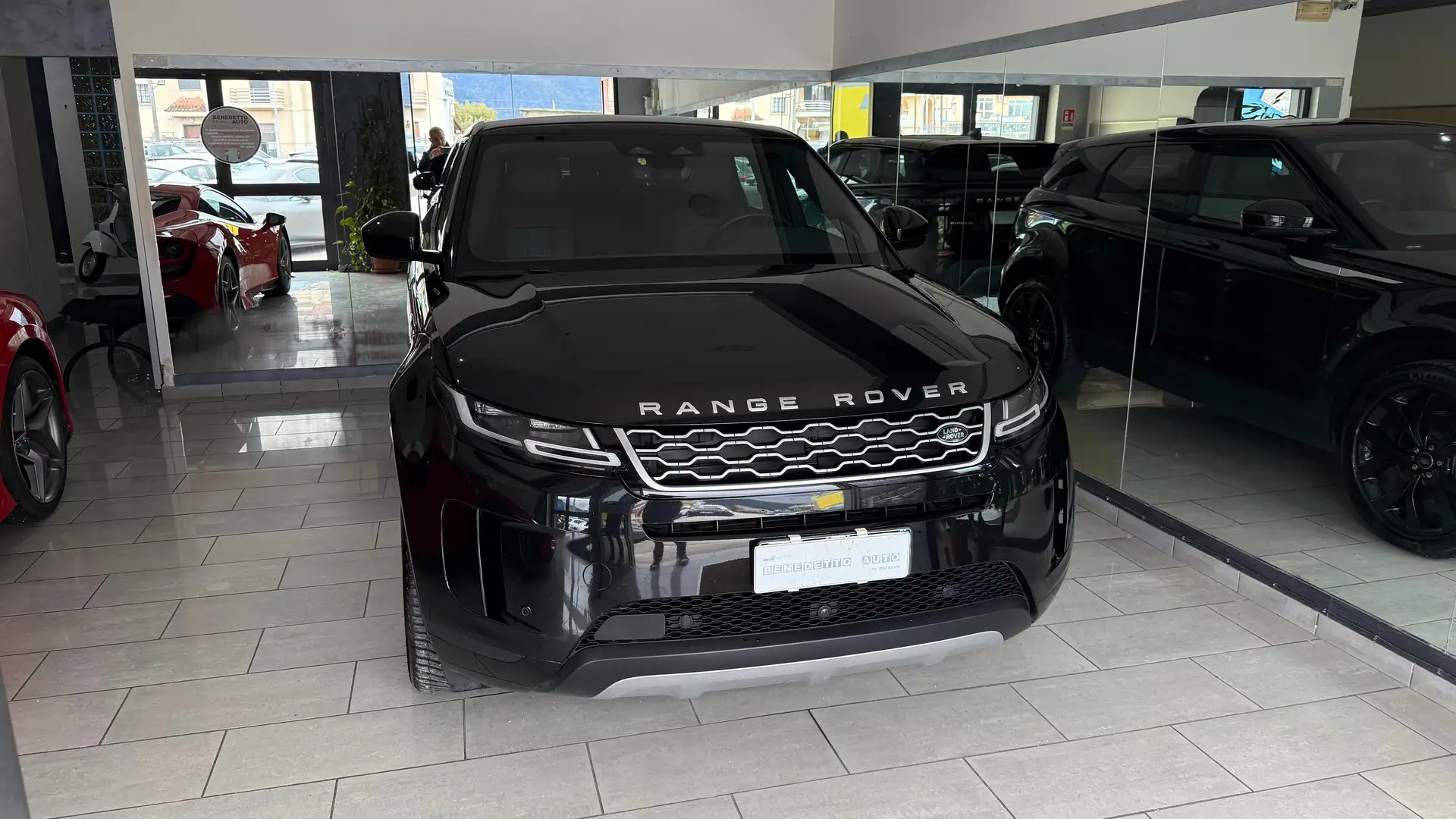 Land Rover Range Rover Evoque 2.0d i4 mhev awd 163cv AUTOCARRO N1 Schwarz - 2