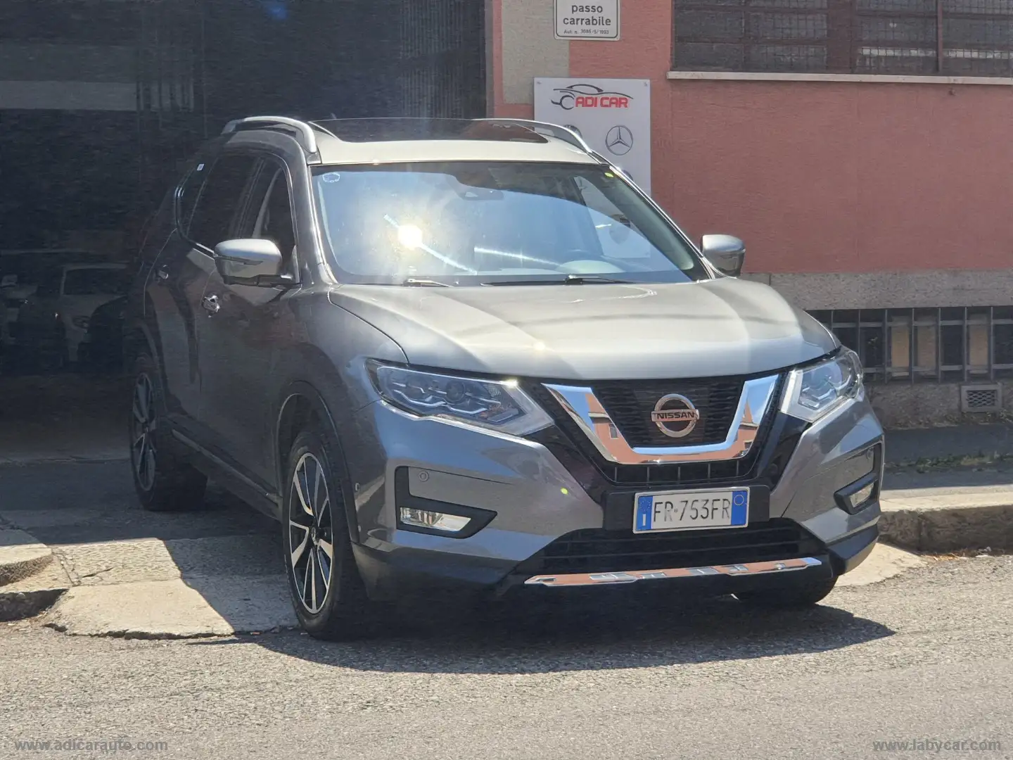 Nissan X-Trail 1.6 dCi 2WD Tekna Grigio - 1