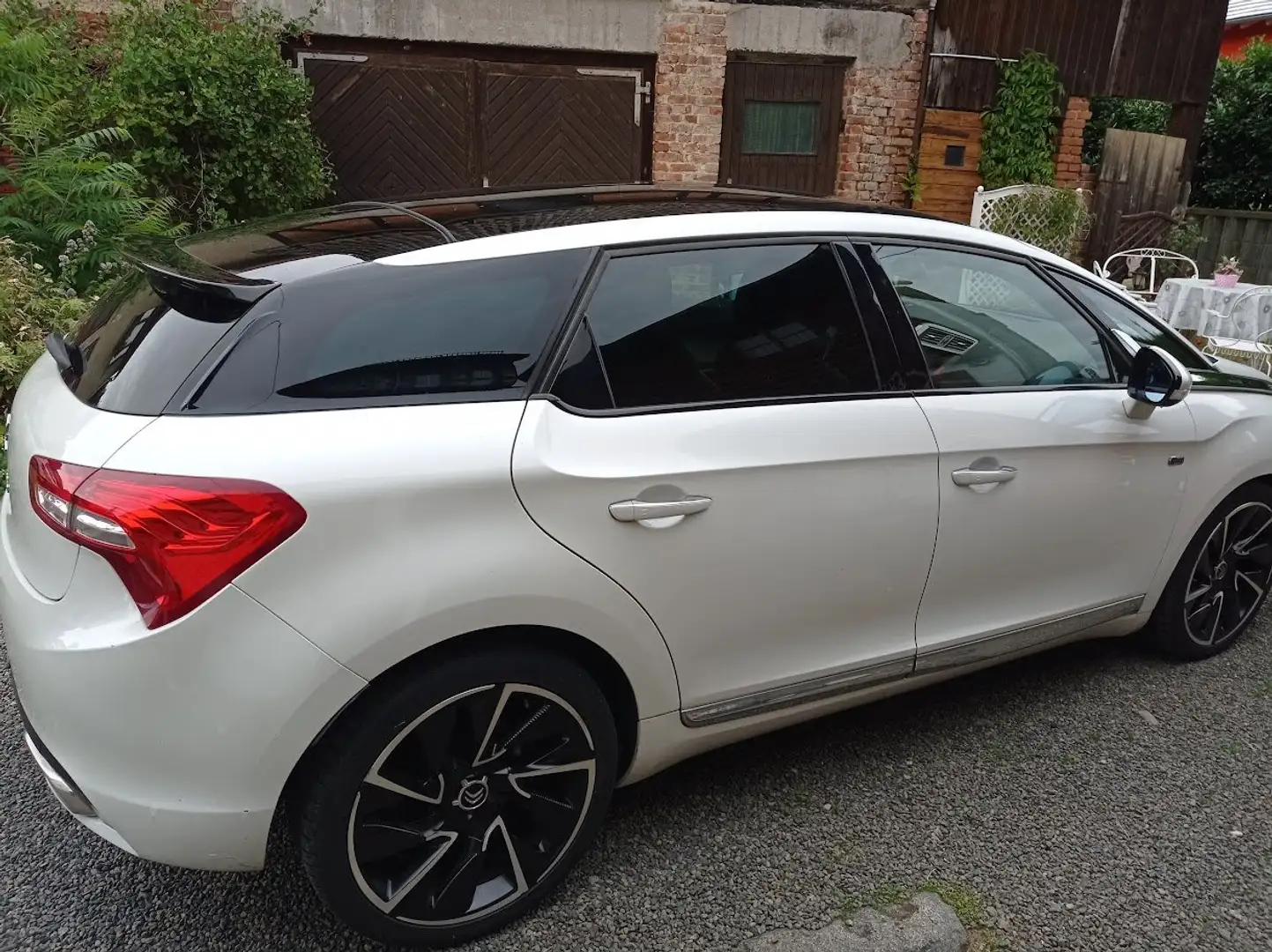 Citroen DS5 DS5 Hybrid4 EGS6 SportChic Білий - 2