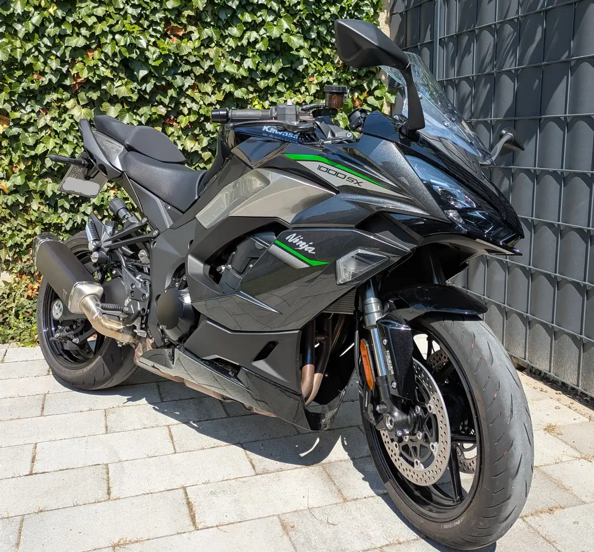 Kawasaki Ninja 1000SX Schwarz - 1