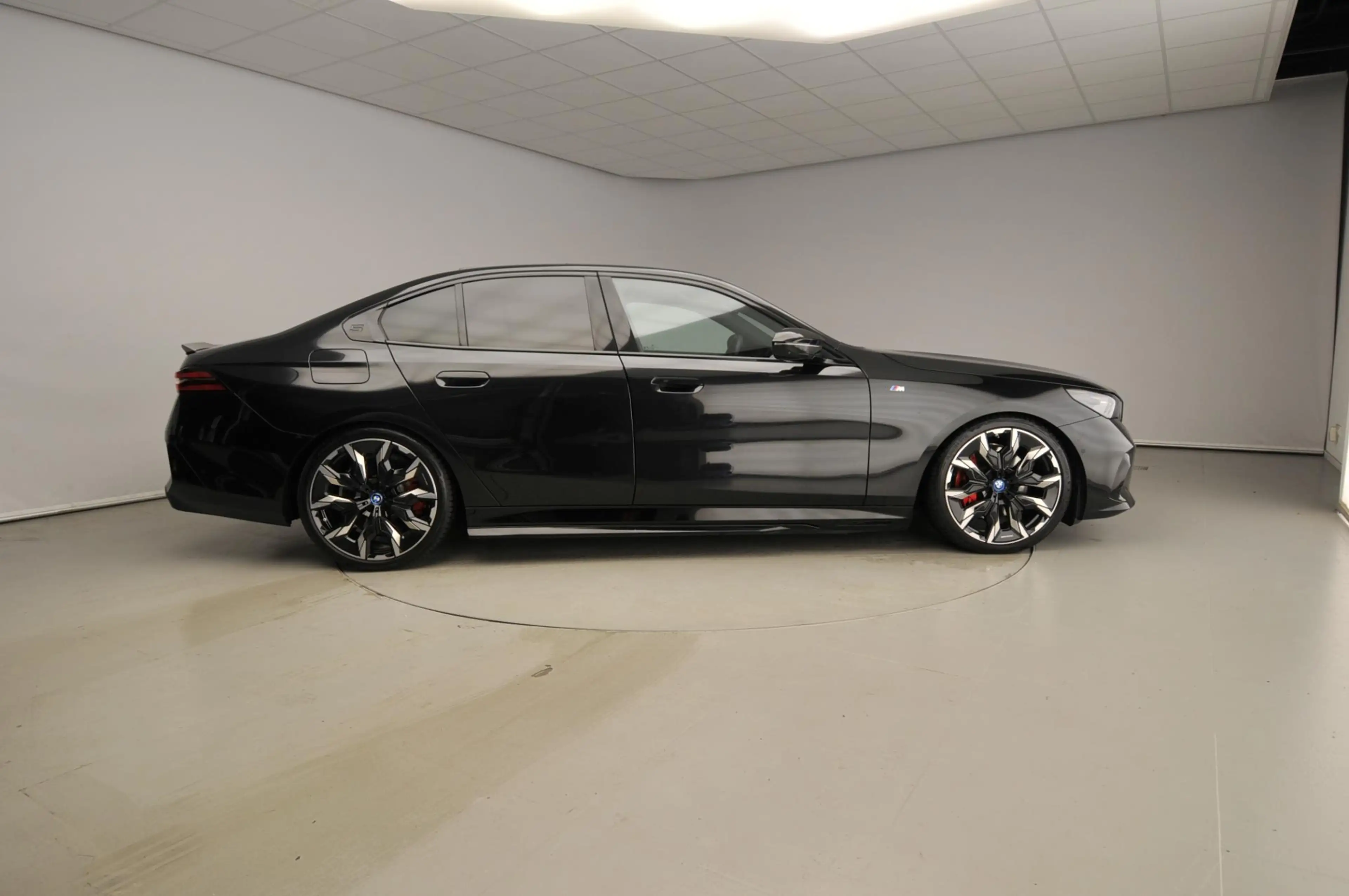 BMW 550 5 Serie Sedan 550e xDrive | M-Sportpakket | LED | — photo 4