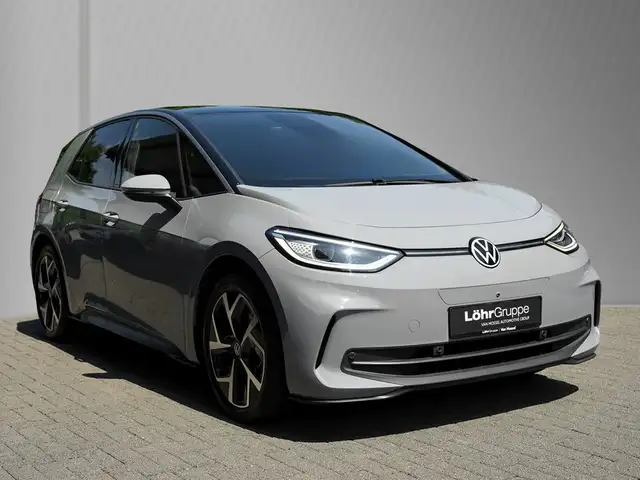 Volkswagen Id.3 view 5