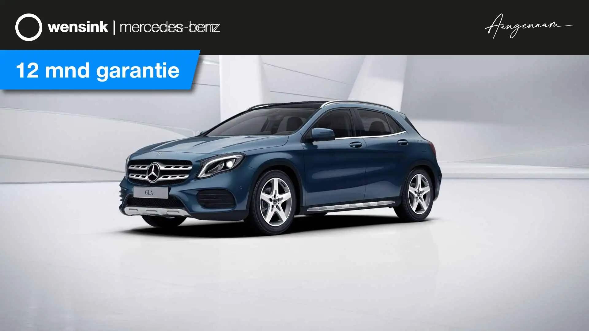 Mercedes-Benz GLA 180 Business Solution AMG | Panoramadak | 19" lichtmet Blauw - 1