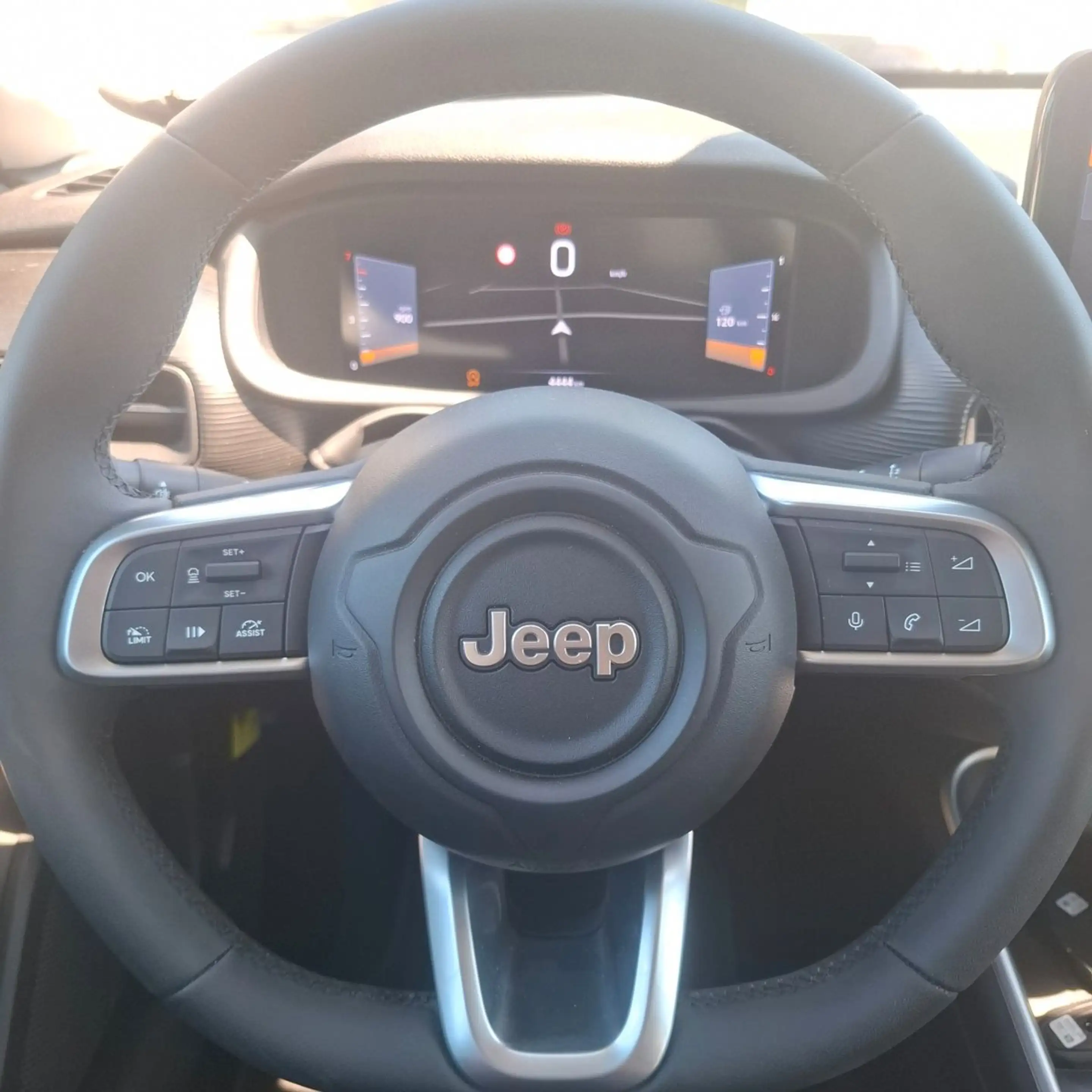 Jeep Avenger Altitude — photo 10