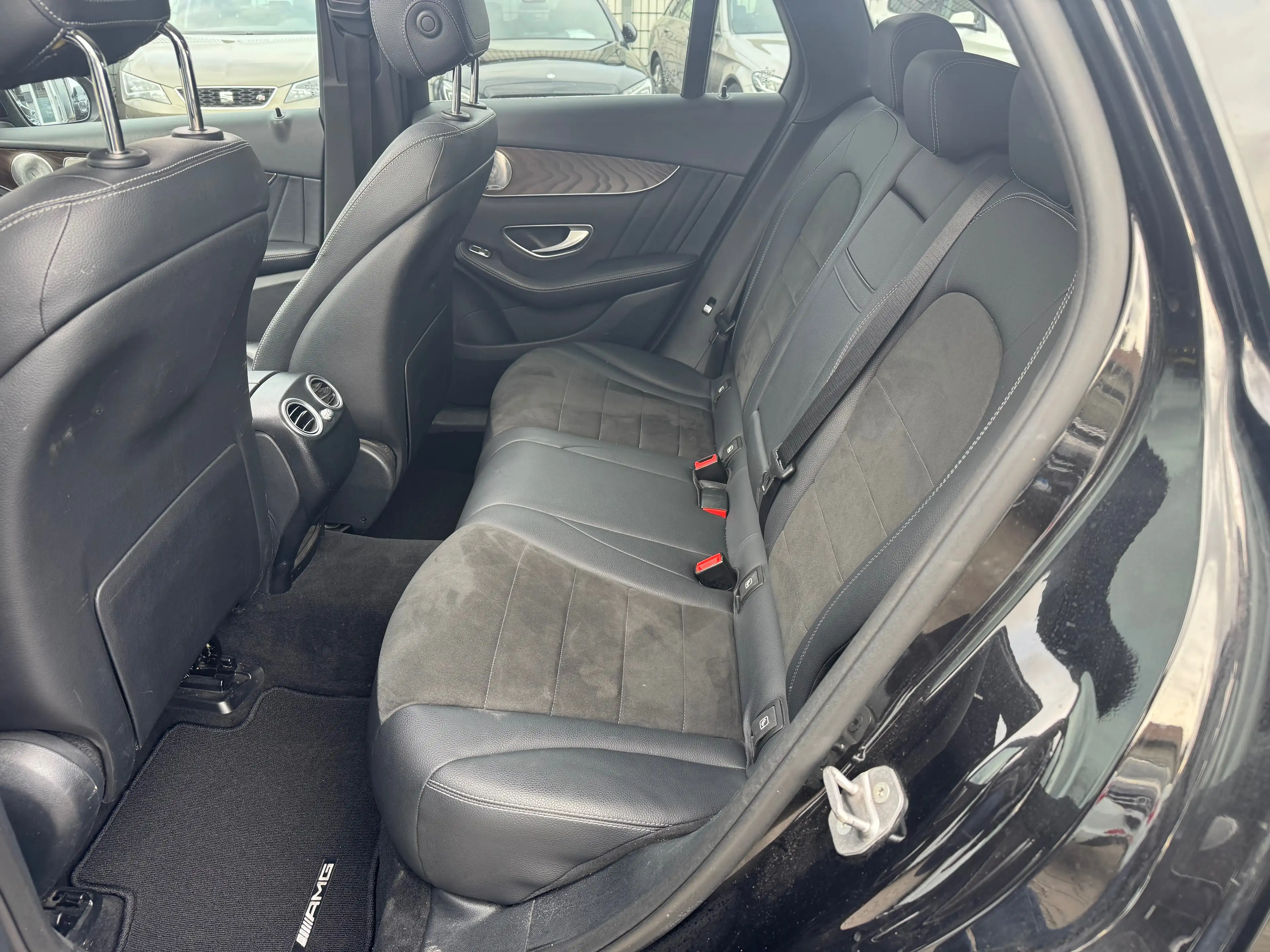 Mercedes-Benz GLC 350 d 4Matic 9G-TRONIC "AMG Line" *AHK *360 Grad — photo 14