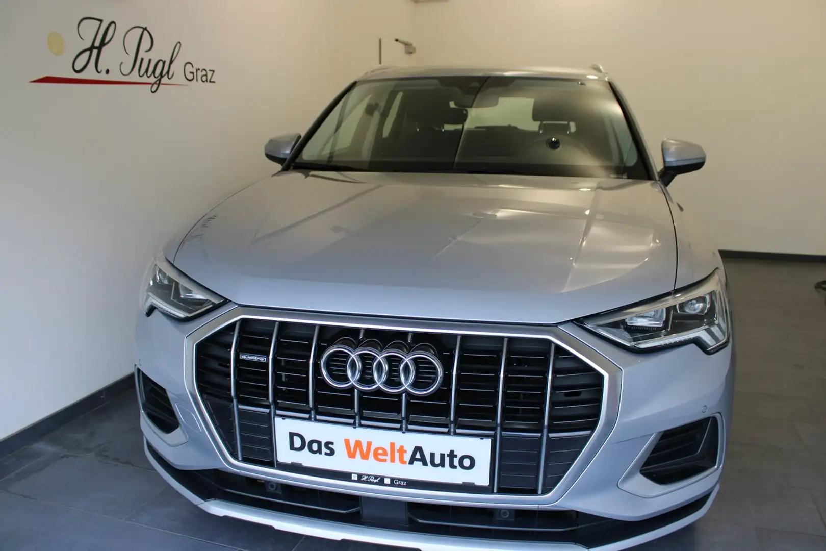 Audi Q3 40 TFSI quattro advanced exterieur Silber - 2