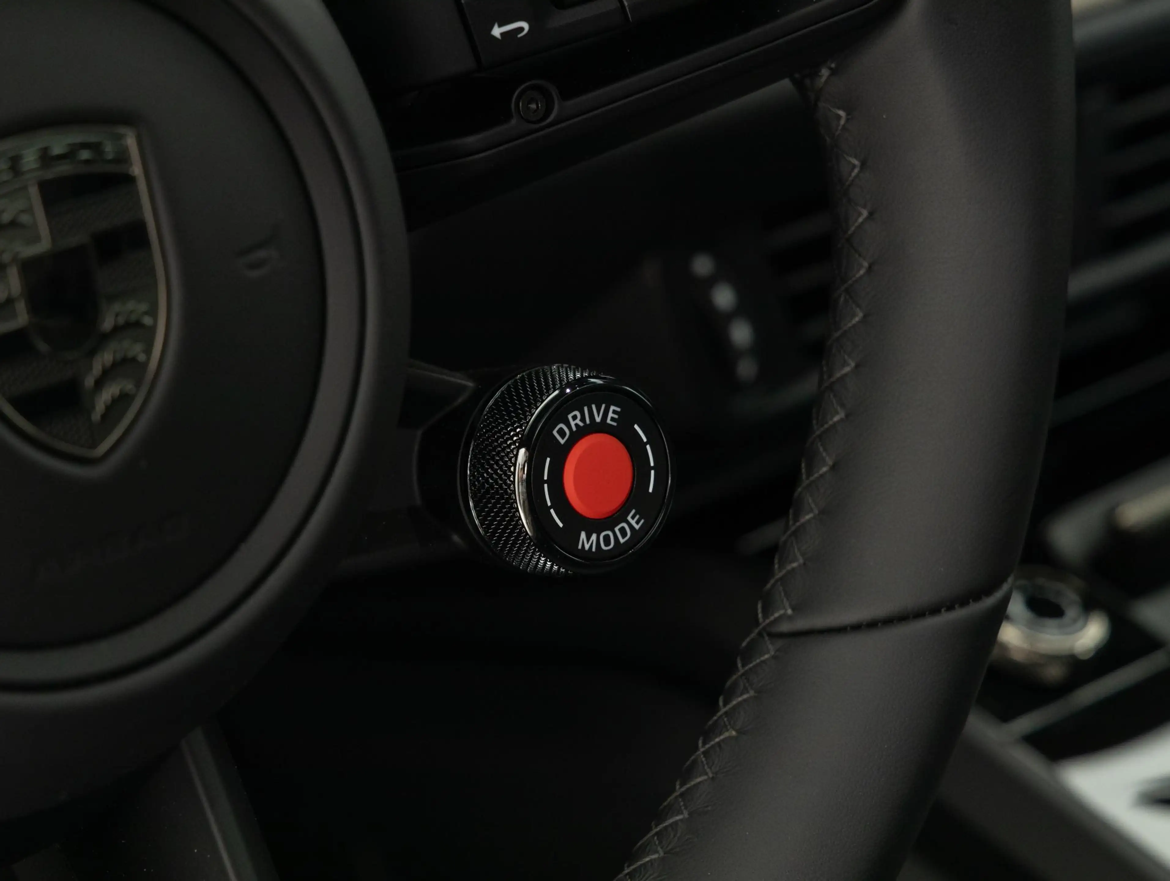 Porsche 992 Turbo S — photo 34