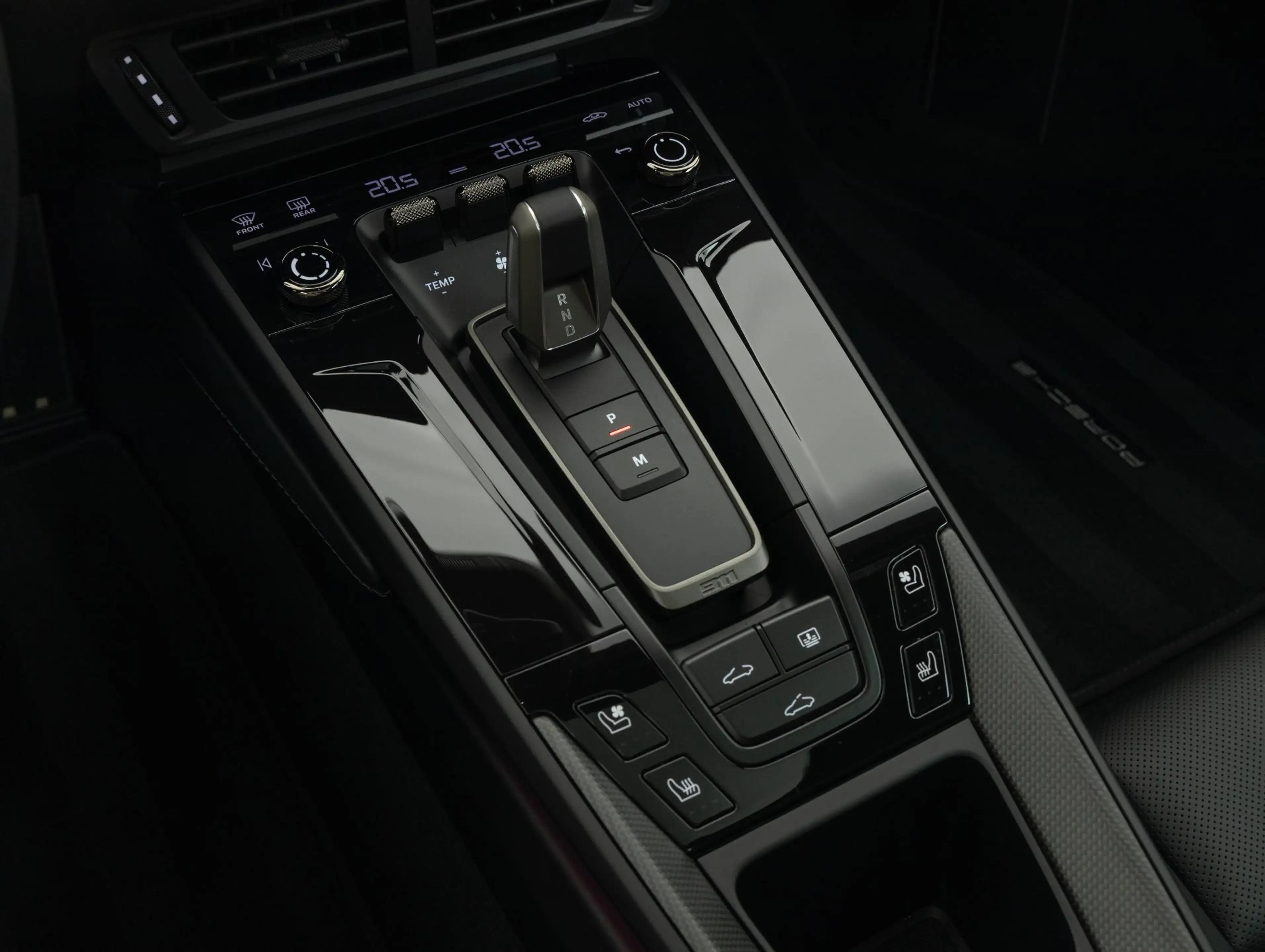 Porsche 992 Turbo S — photo 13