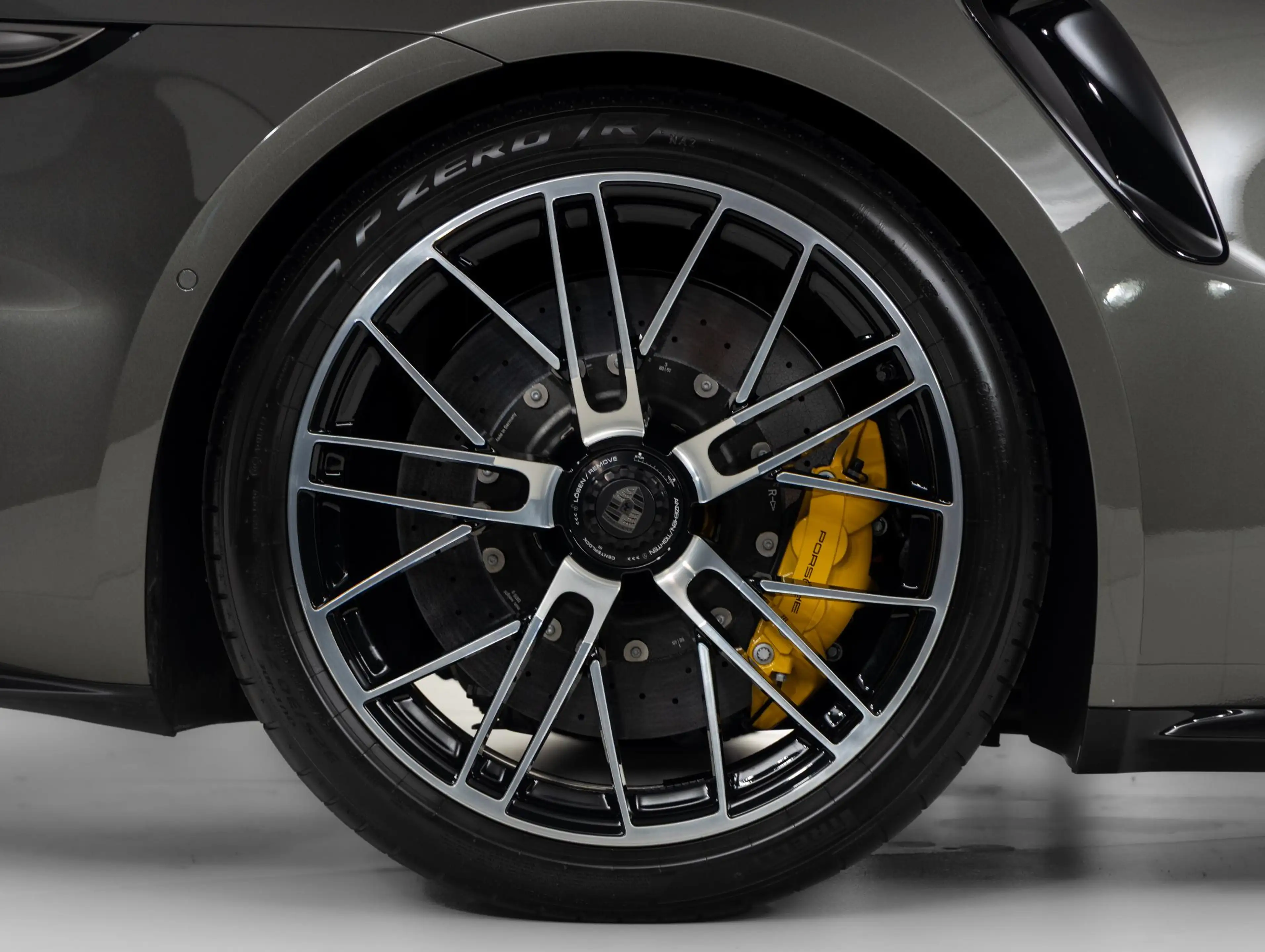 Porsche 992 Turbo S — photo 21