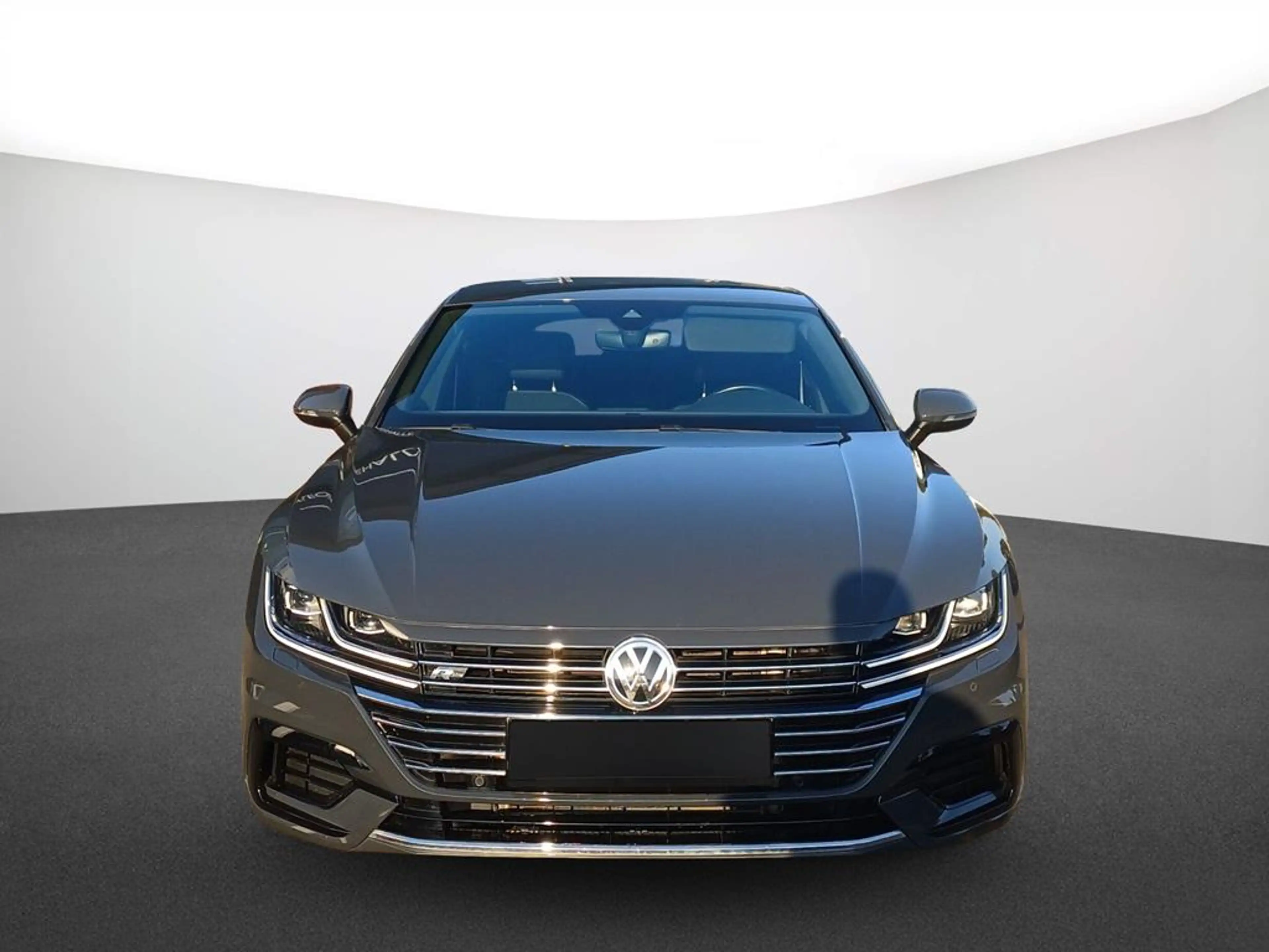 Volkswagen Arteon R-Line — photo 3