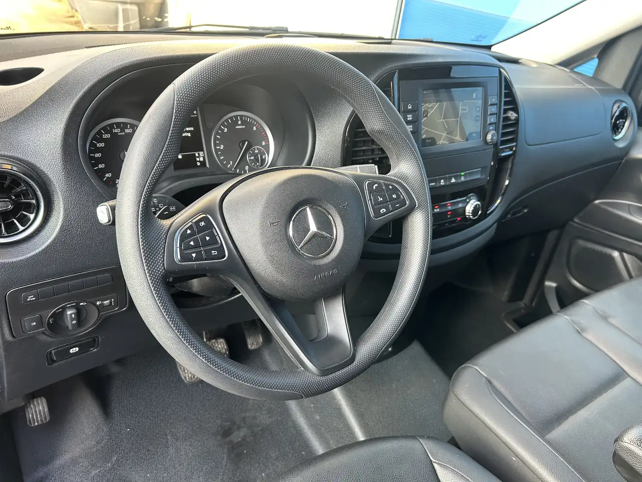 Mercedes-Benz Vito 2023