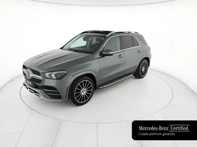 Mercedes-Benz Gle view 2