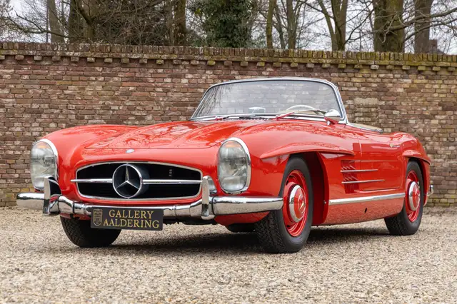 Mercedes-Benz SL 300 Roadster "Restoration by MB Classic Center in Fell
