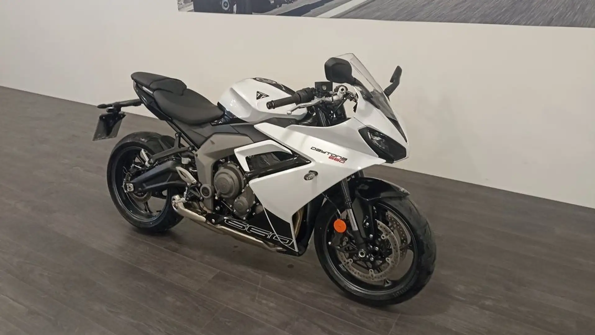 Triumph DAYTONA 660 // 48PS - Kundenvorteil 660,- Euro Noir - 2