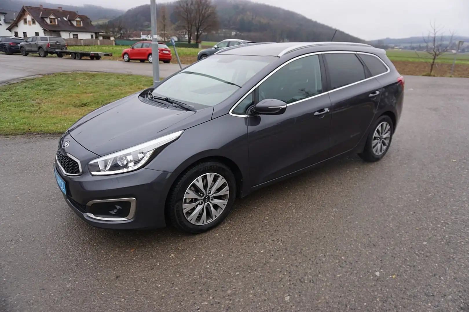 Kia Ceed SW / cee'd SW cee'd Sportswagon ceed SW 1,6 CRDi ISG Platin Grau - 1