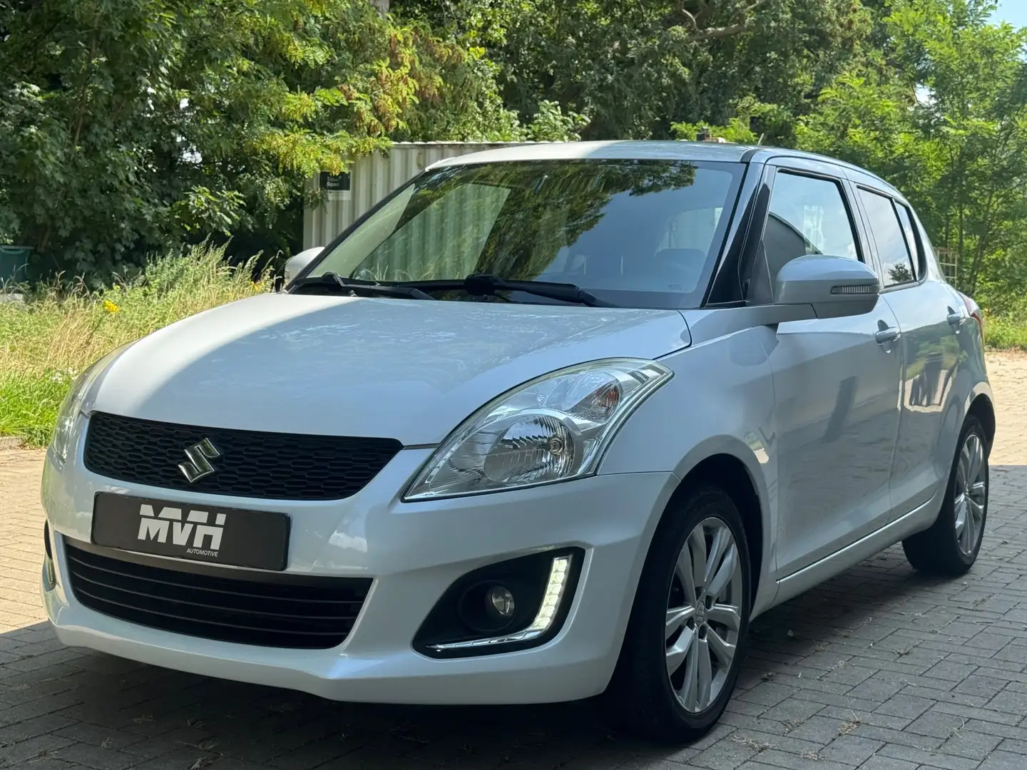 Suzuki Swift 1.2 Bandit EASSS - Airco - 5DRS - LED - Cruise - M Blanco - 2