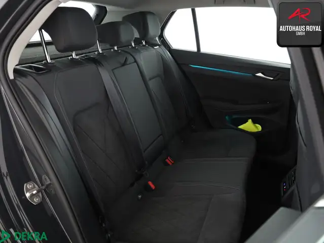 Volkswagen Golf view 13