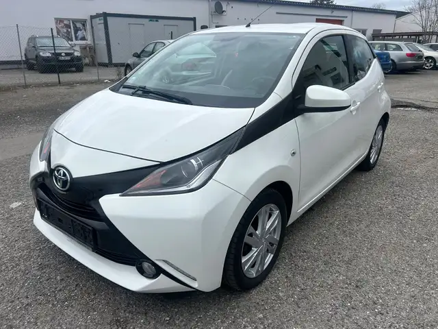 Toyota Aygo AYGO x-play Team D. TÜV neu, Garantie