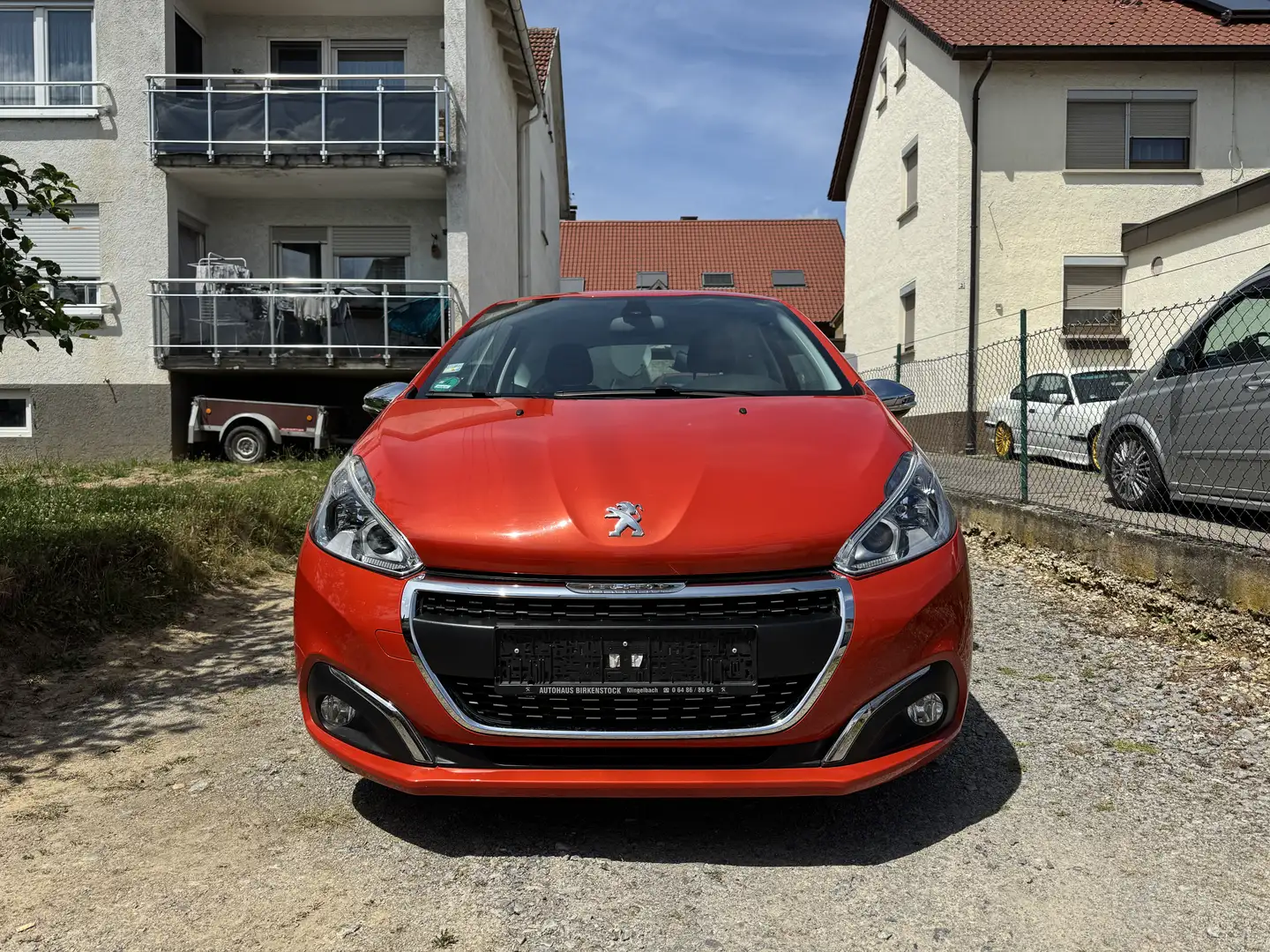 Peugeot 208 1.2 Allure *Navi*Kamera*SHZ*Klimaaut.*Tempomat* Orange - 2