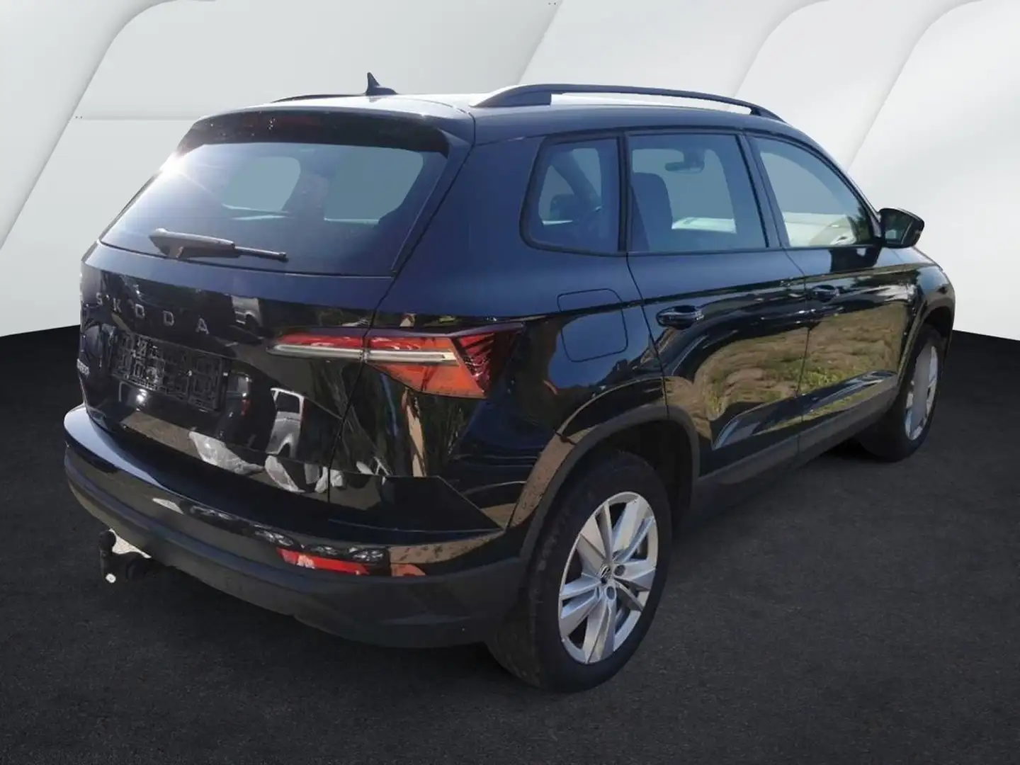 Skoda Karoq 1.5 TSI DSG Selection NAVI AHK REARVIEW LED ACC... Schwarz - 2