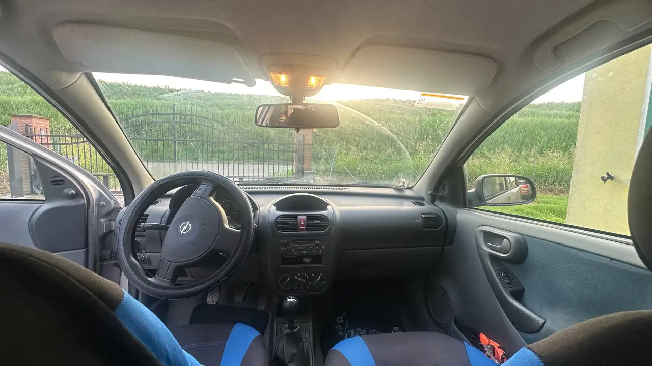 Opel Corsa III 2000 5p 1.2 Comfort, foto 5