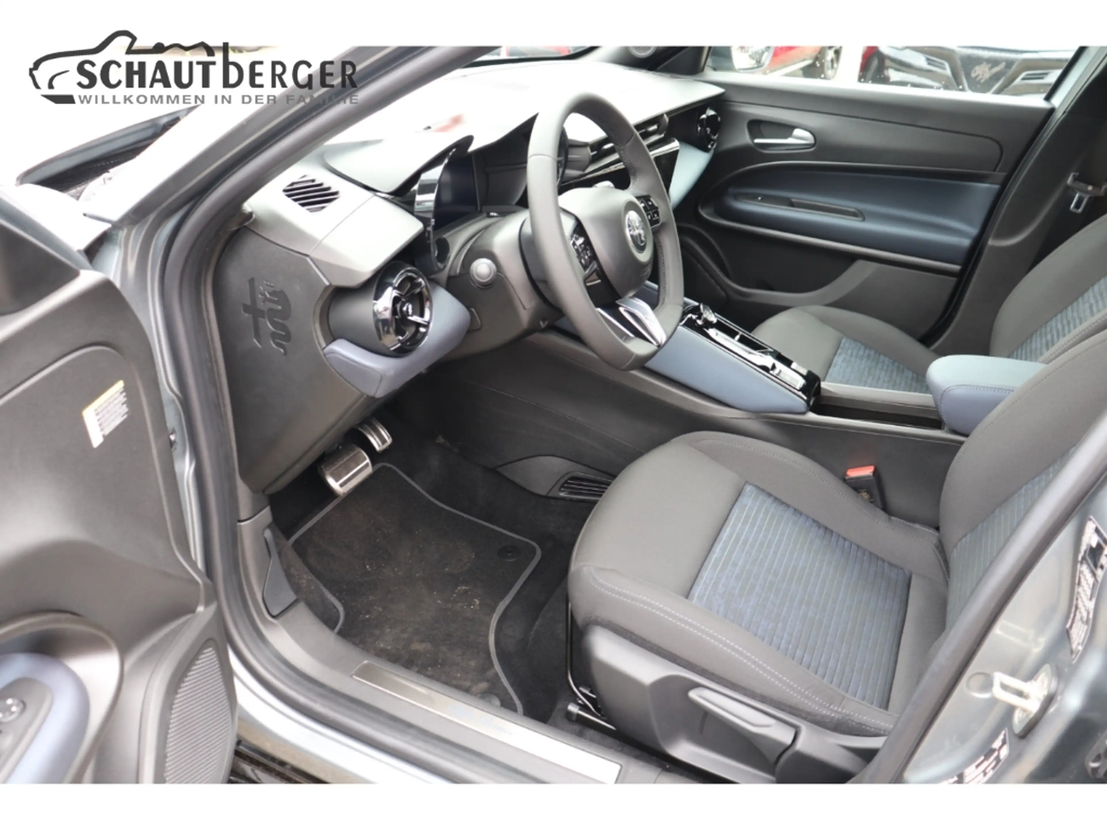 Alfa Romeo Junior Ibrida 1.2 VGT 48V-Hybrid 107 kW Sprint Navi Digit — photo 11