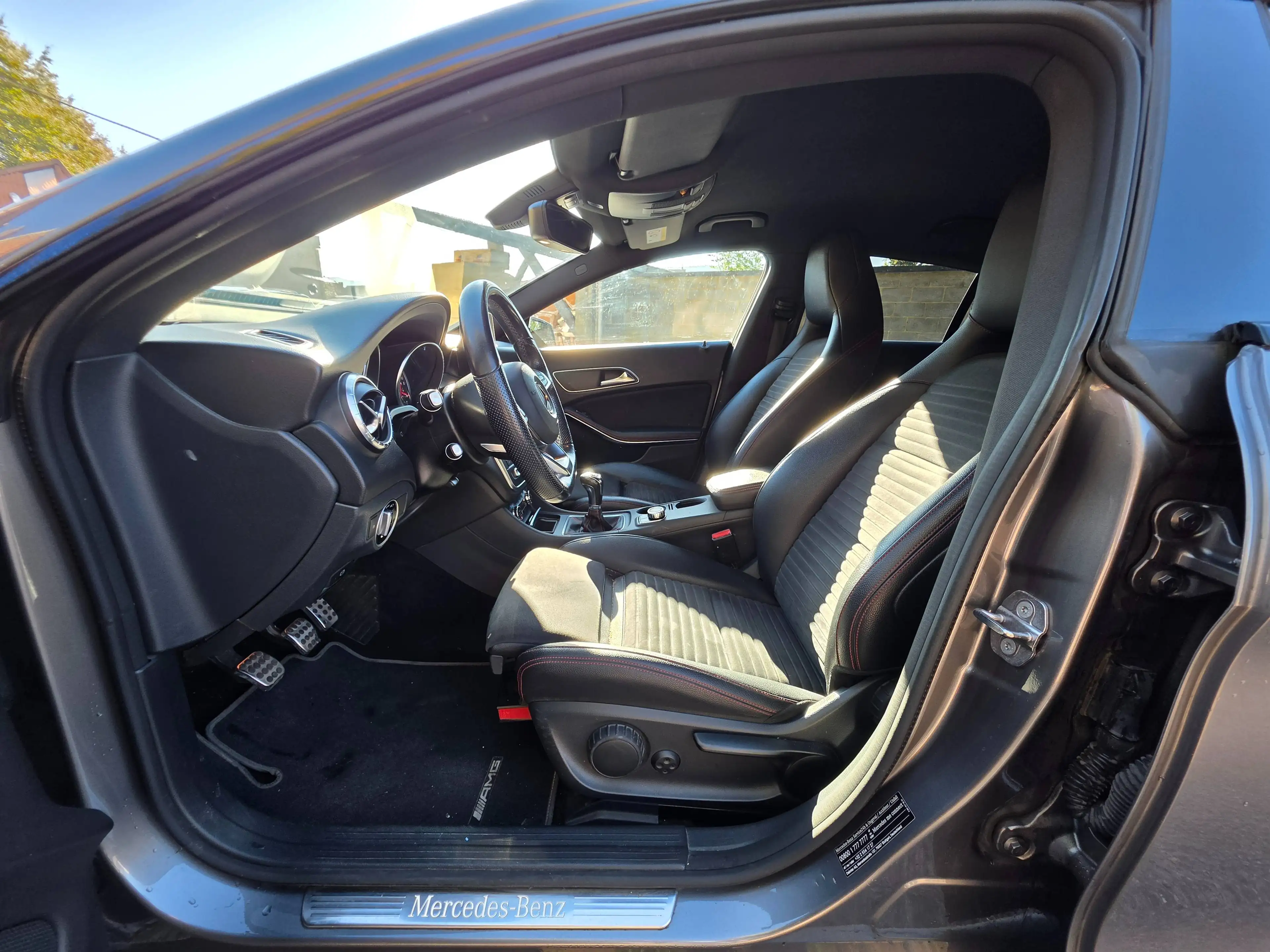Mercedes-Benz CLA 180 B2B*MARCHAND*PACKAMG*CAMERA*NAVI*EU6d — photo 12
