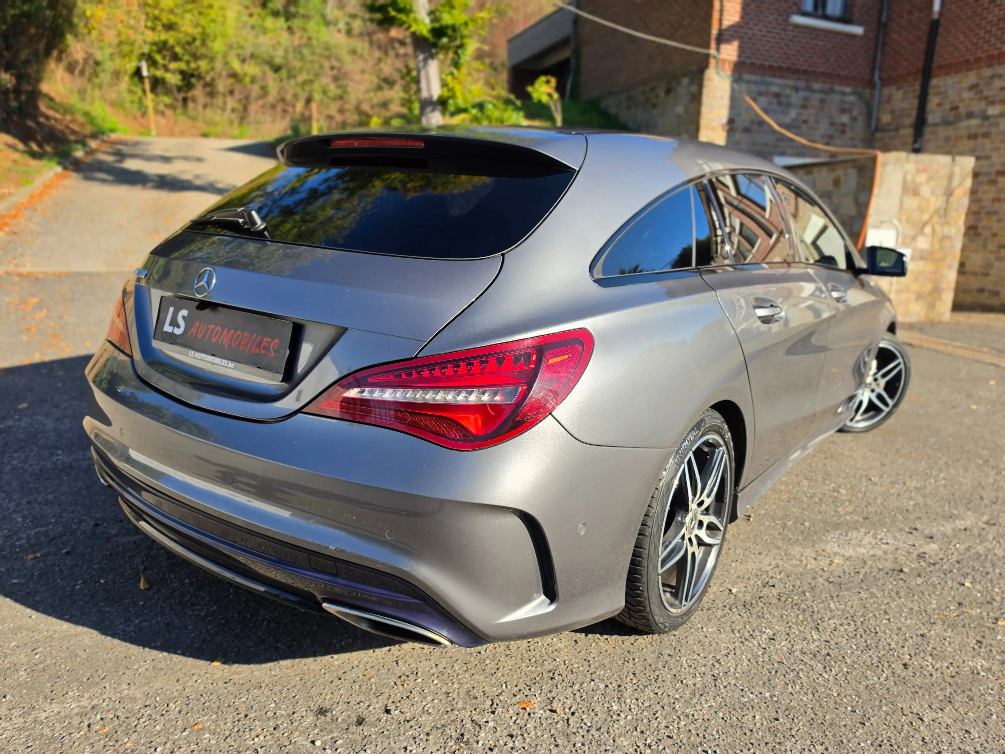 Mercedes-Benz CLA 180 B2B*MARCHAND*PACKAMG*CAMERA*NAVI*EU6d — photo 2