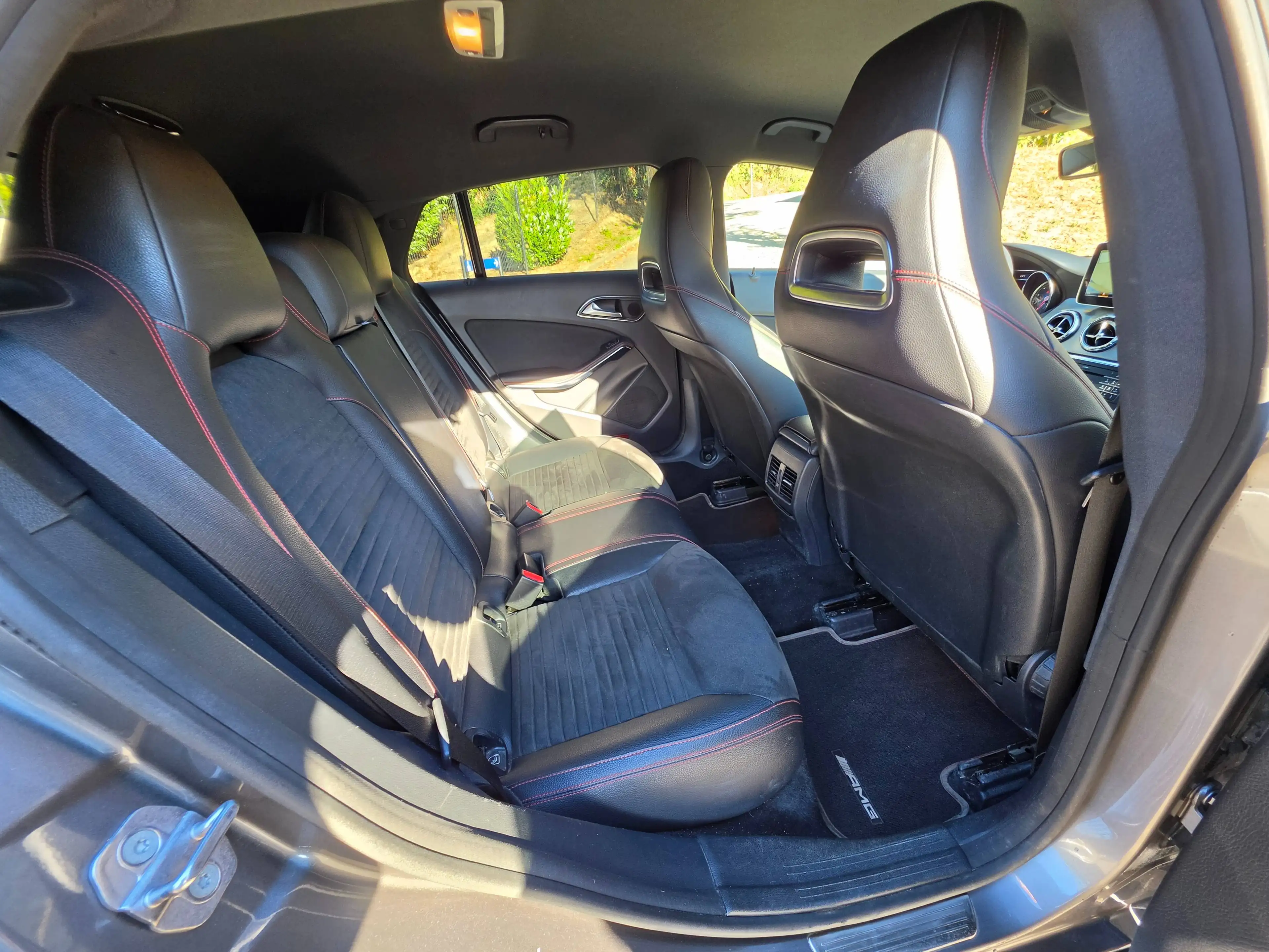 Mercedes-Benz CLA 180 B2B*MARCHAND*PACKAMG*CAMERA*NAVI*EU6d — photo 10