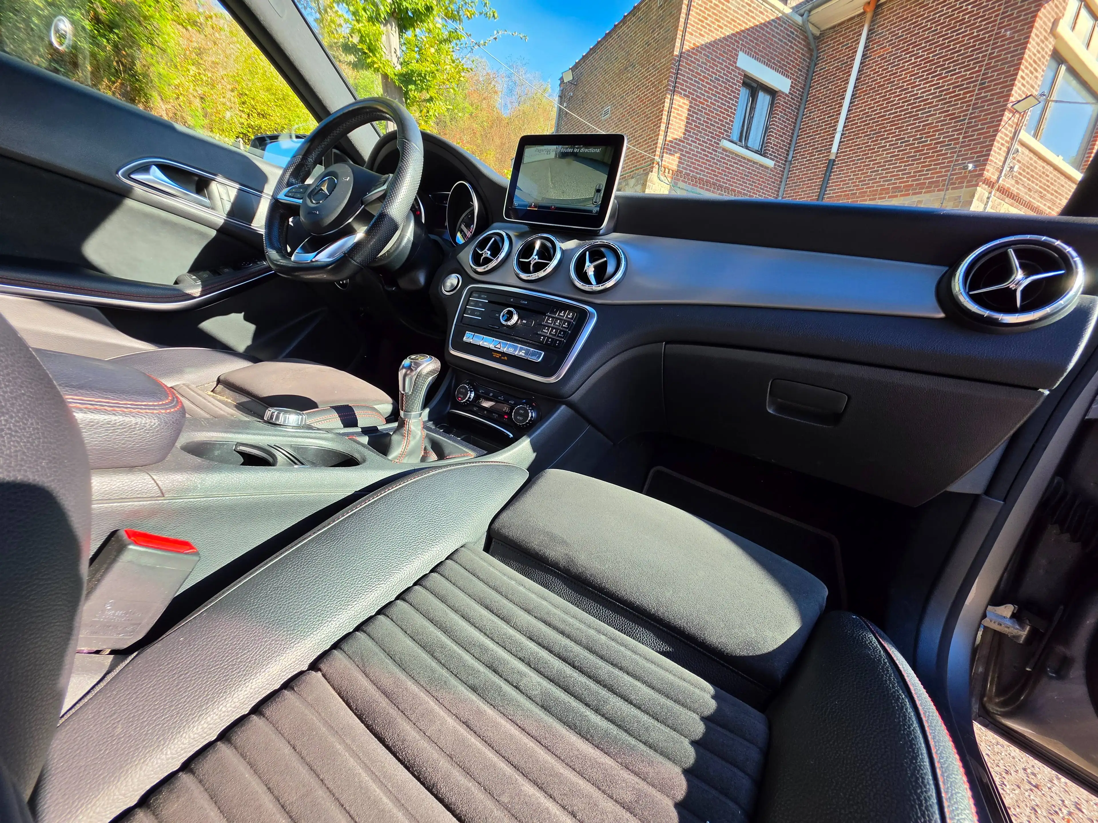 Mercedes-Benz CLA 180 B2B*MARCHAND*PACKAMG*CAMERA*NAVI*EU6d — photo 9