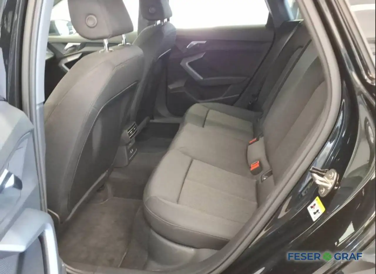 Audi A3 Lim. 35 TFSI advanced CarPlay LED PDC Sitzh., миниатюра 4