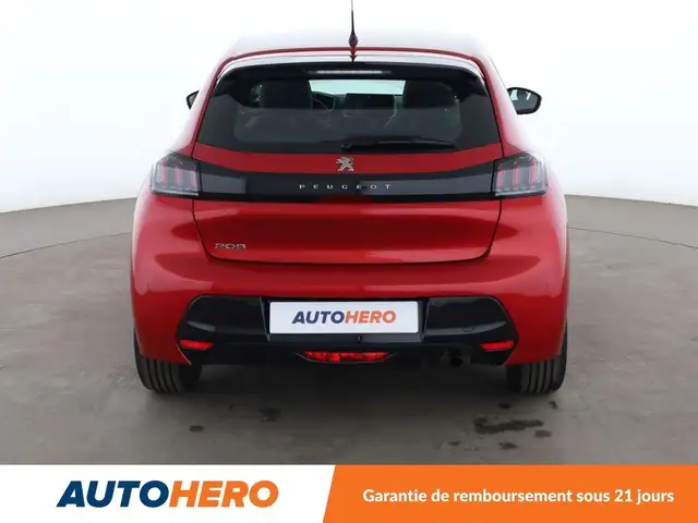Peugeot 208 view 5