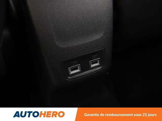 Peugeot 208 view 14