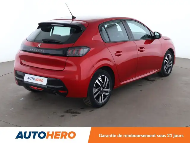 Peugeot 208 view 6