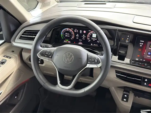 Volkswagen T7 California view 8