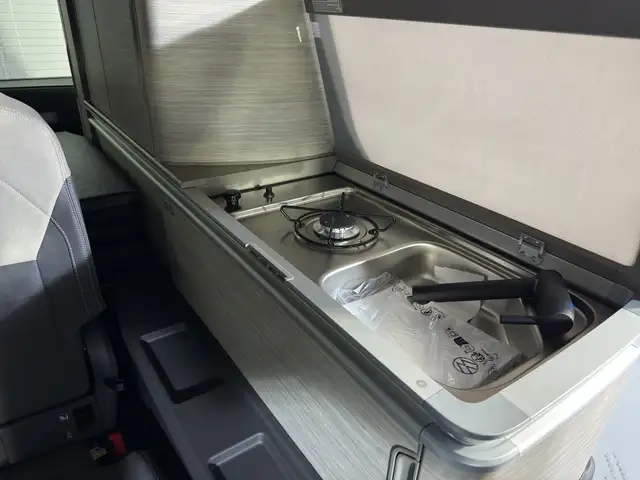 Volkswagen T7 California view 13