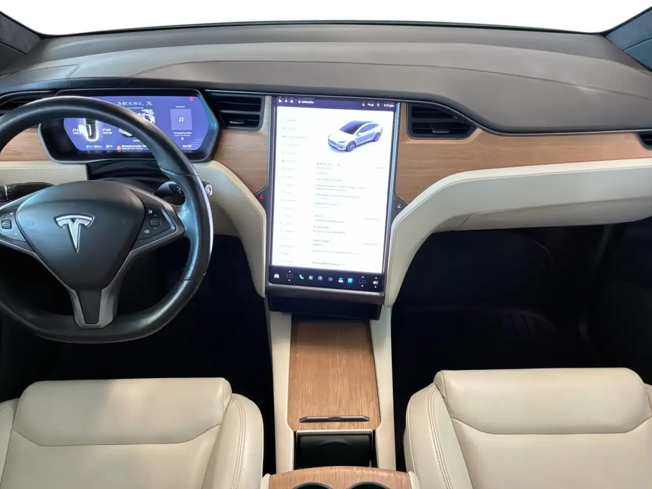 Tesla Model X photo Tesla Model X