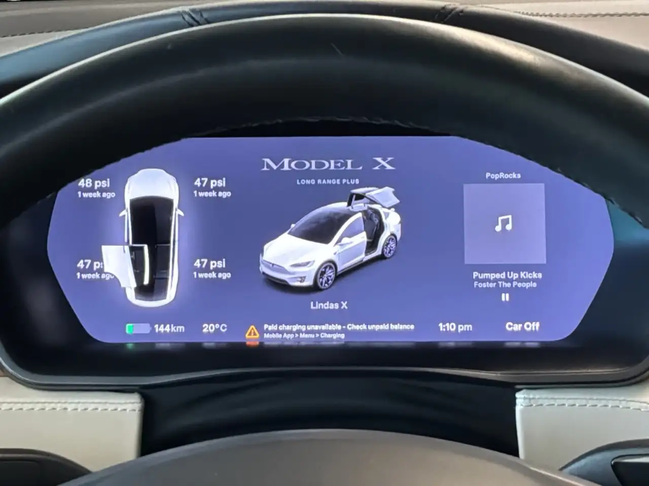 Tesla Model X photo Tesla Model X