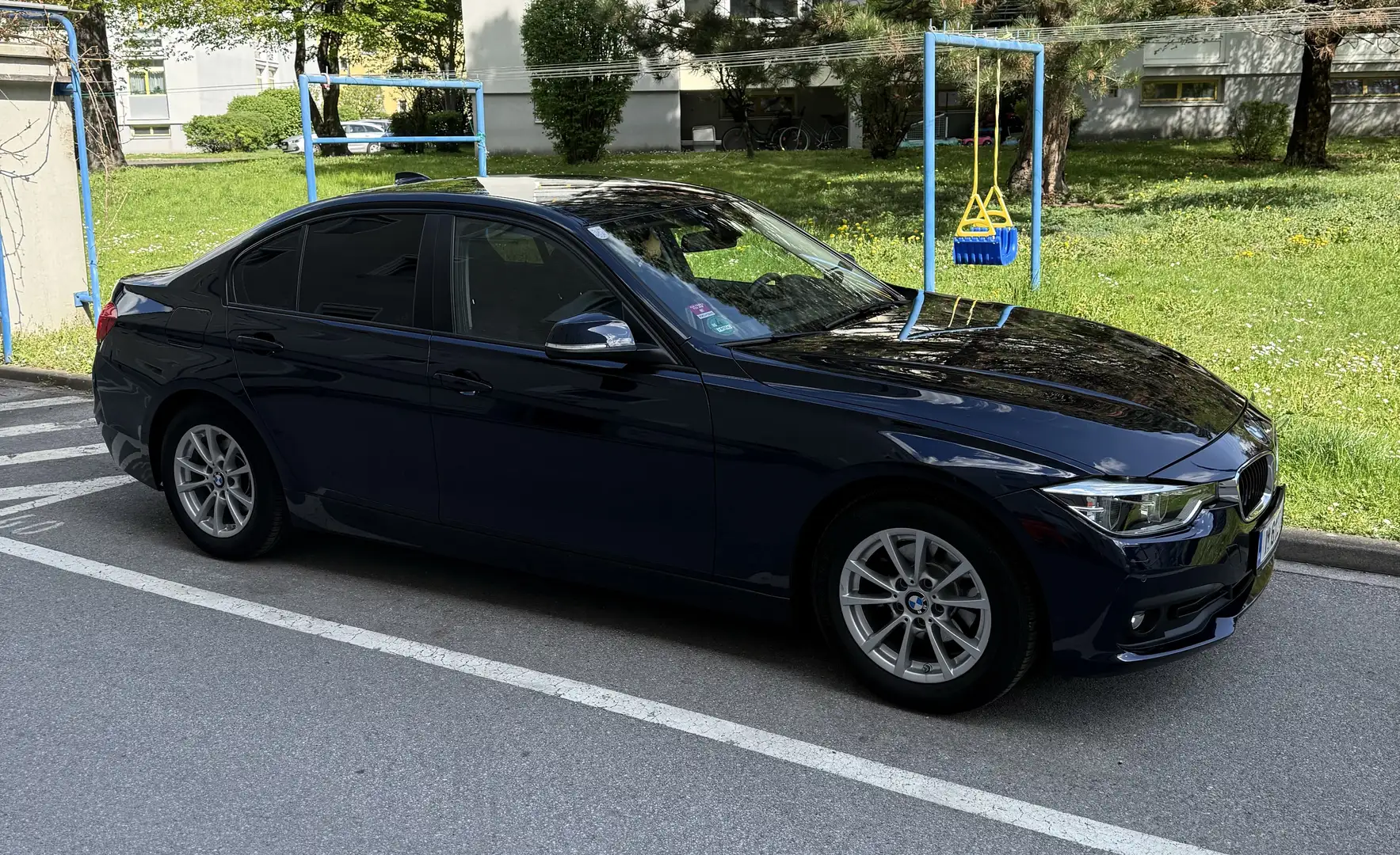 BMW 320 320d EfficientDynamics - 2