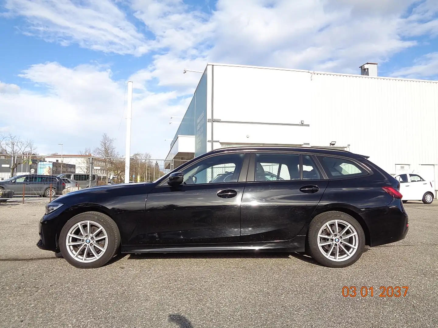 BMW 320 320d * G21  xDrive 4x4 - Virtual - Automatik * ... Schwarz - 1