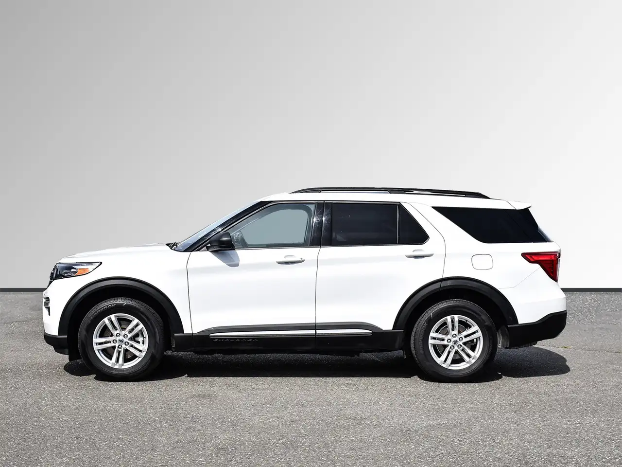Ford Explorer photo Ford Explorer