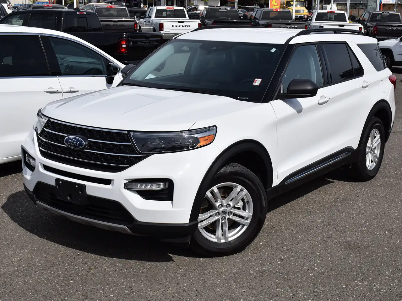 Ford Explorer photo Ford Explorer