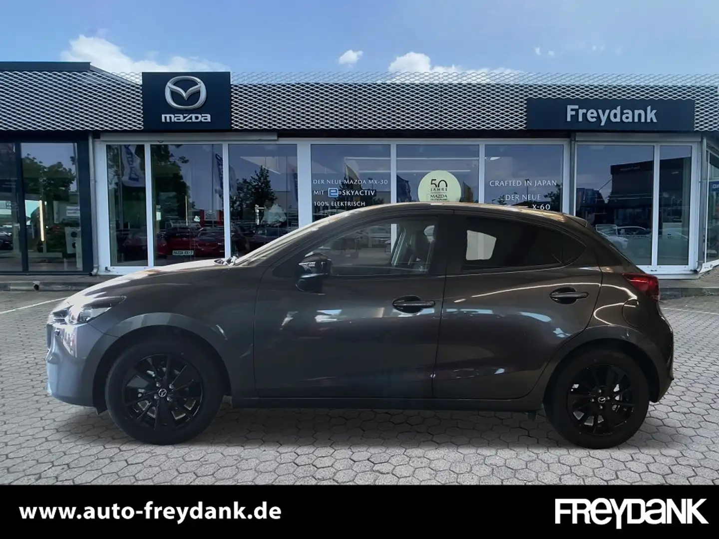Mazda 2 1.5L e-SKYACTIV G 90ps HOMURA, NAVI Grau - 2