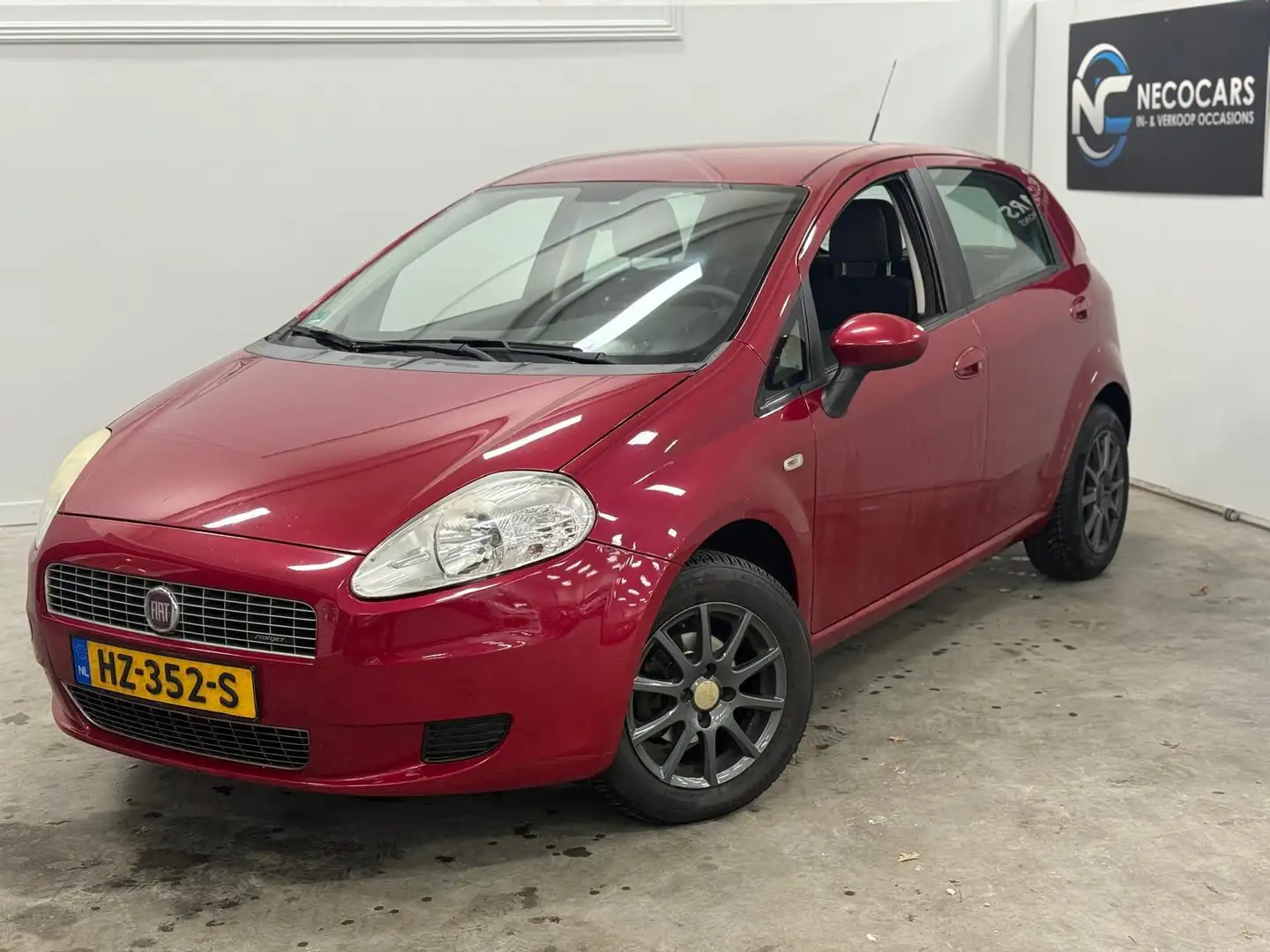 Fiat Grande Punto 1.4-16V Edizione Lusso / NIEUWE APK / AIRCO / RIJD Rouge - 1