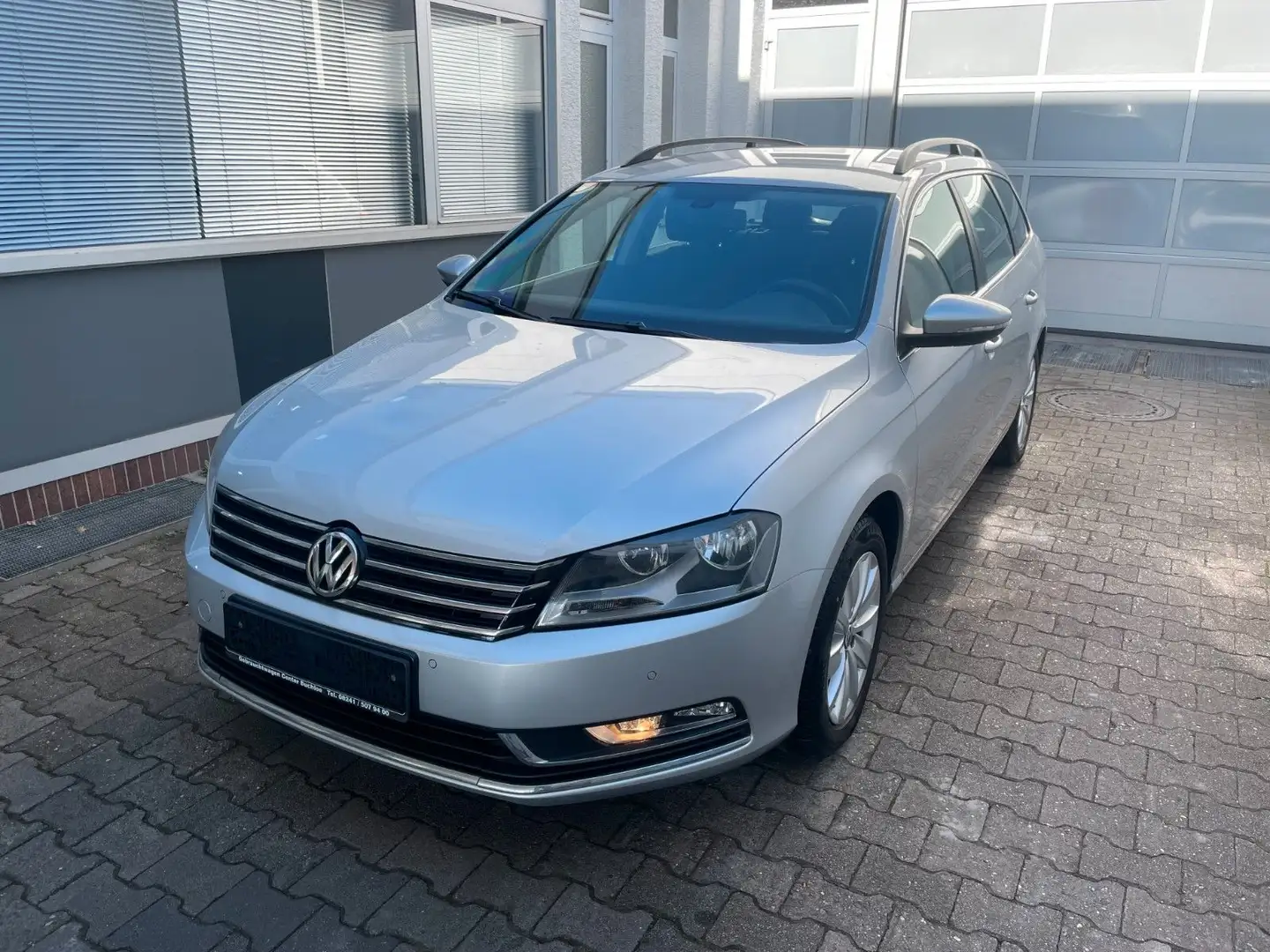 Volkswagen Passat Variant ComfortlineBlueMotion*ERSTE HAND* Plateado - 1