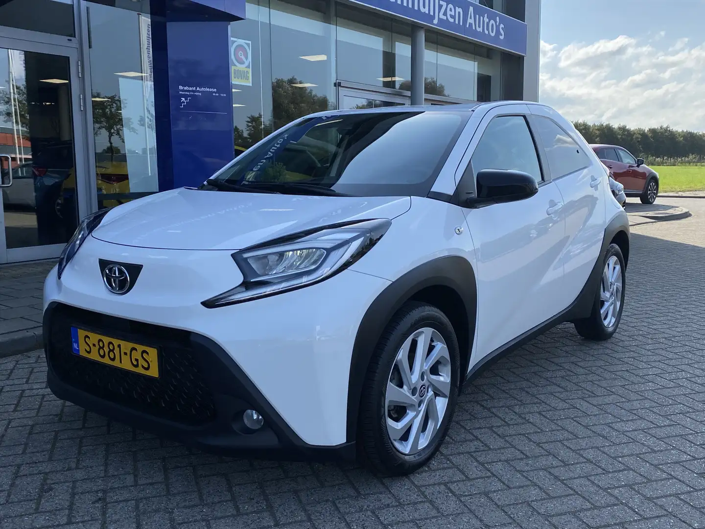 Toyota Aygo X 1.0 VVT-i MT first | 1e eigenaar | Apple Carplay/A Blanc - 2