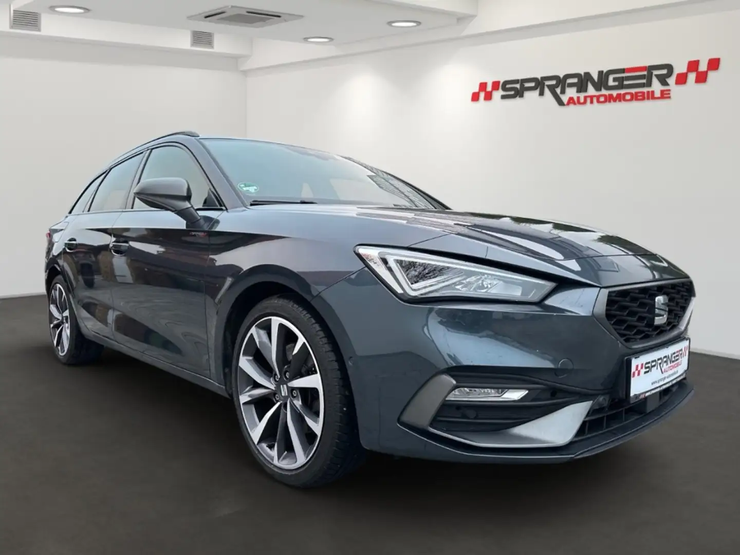 SEAT Leon Sportstourer FR*KEYLESS.GO*RFK*ACC*AHK*NAV* Gri - 2