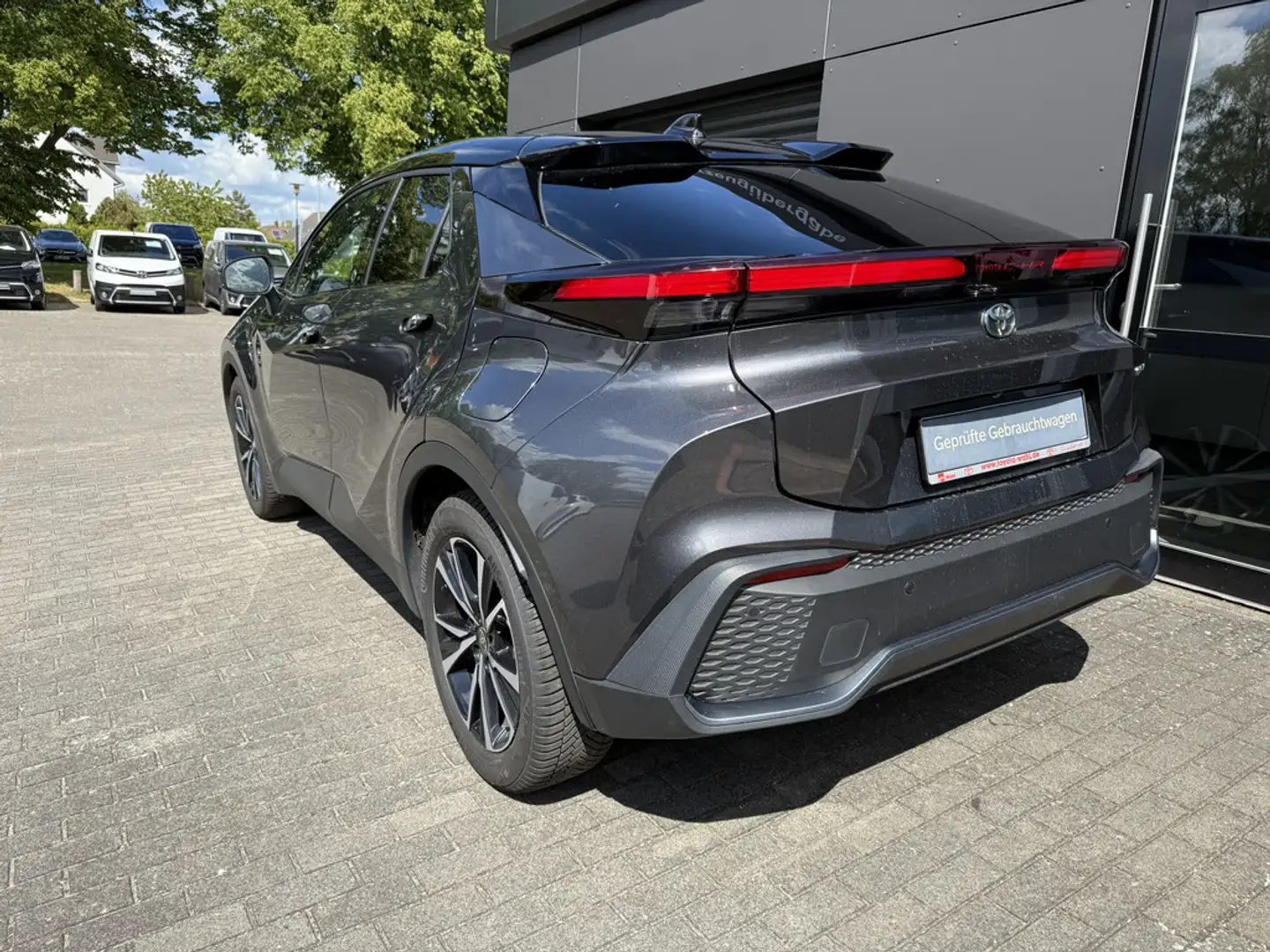 Toyota C-HR 1.8 Hybrid Team D Grigio - 2