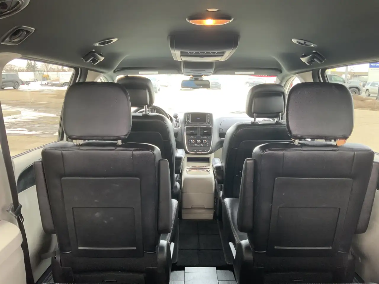 Dodge Grand Caravan снимка Dodge Grand Caravan
