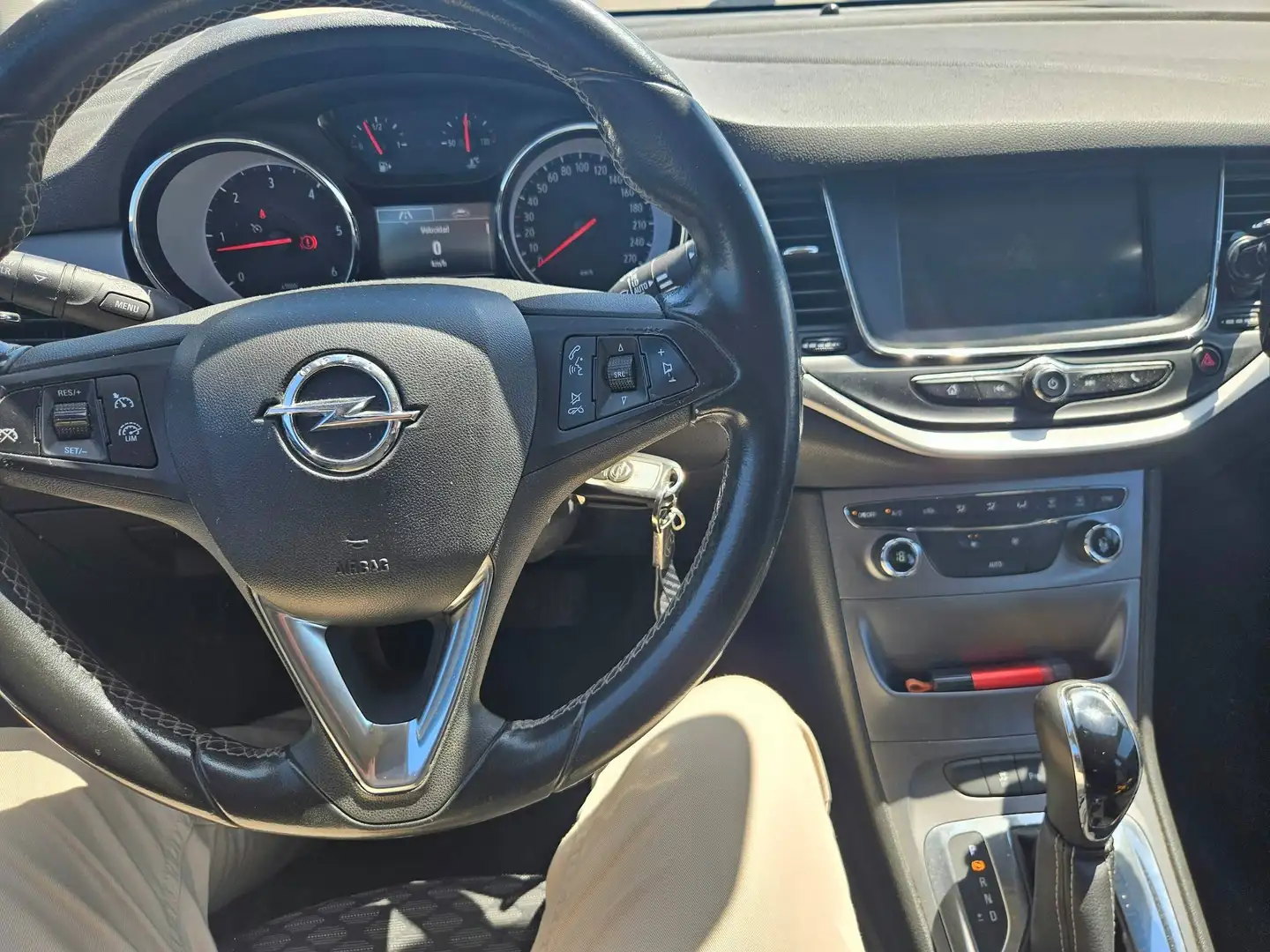 Opel Astra Astra ST 1.6CDTi Excellence Aut. 136 Excellence Blanco - 2